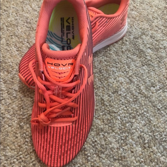 Stripe orange,under amour sneaker - Picture 2 of 14